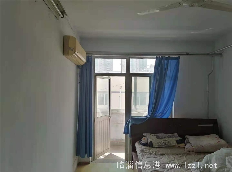 桓公路玉龍商場院內(nèi)樓房出租