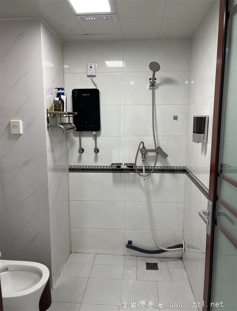 小公寓出租，含暖氣