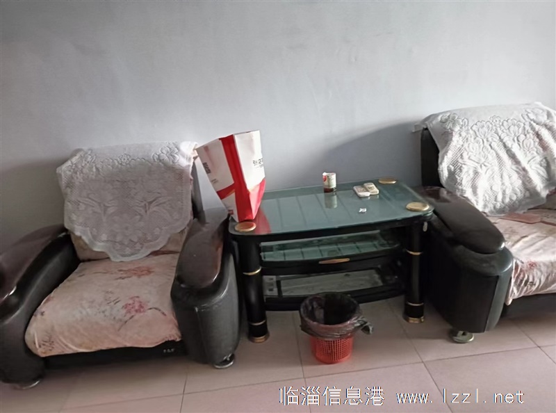 二化一區(qū)，家具家電齊全。