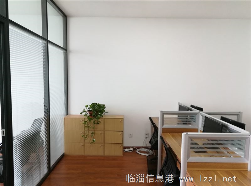 淄博張店高新區(qū)居然之家精裝修寫字樓辦公室出租