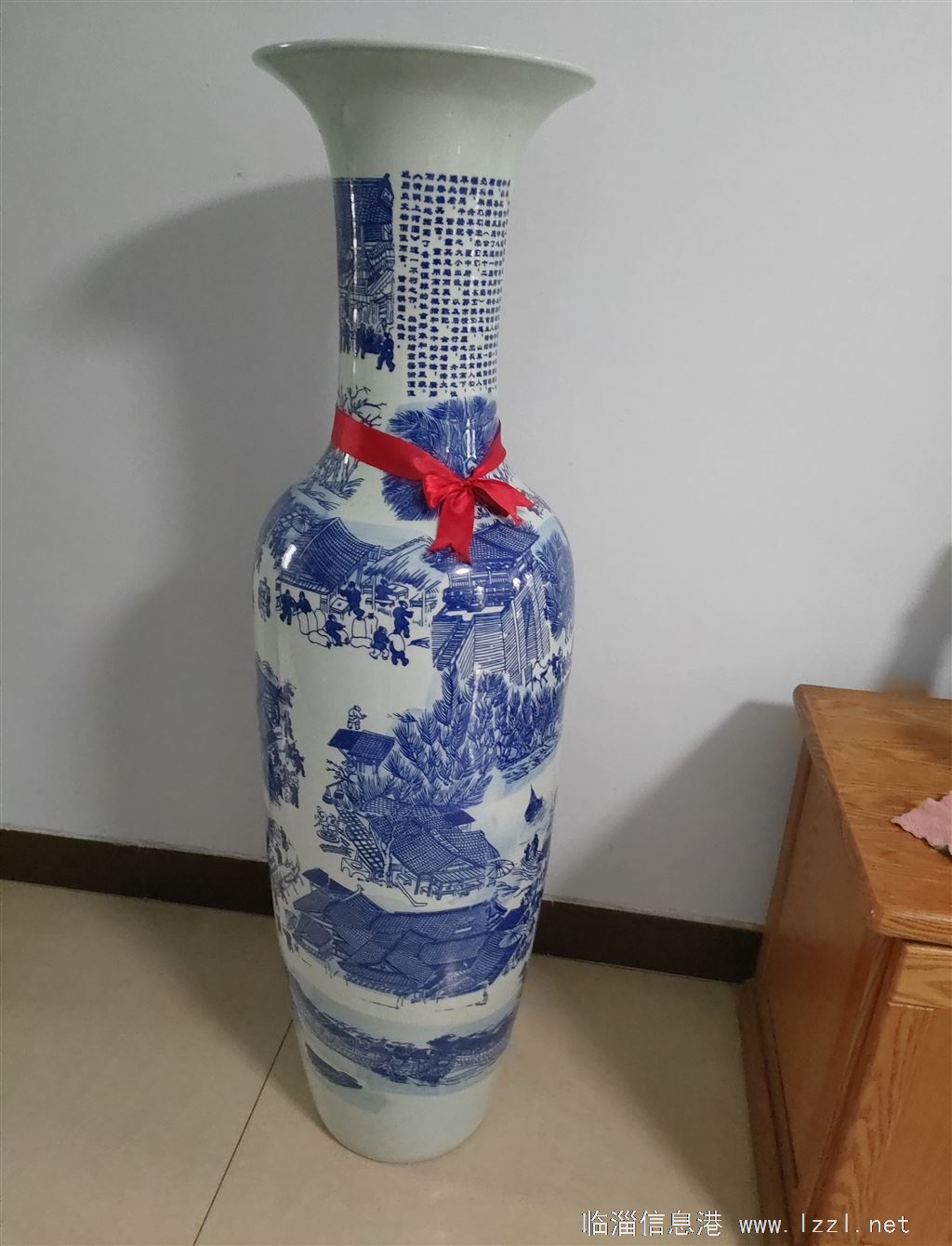 大花瓶一個(gè)